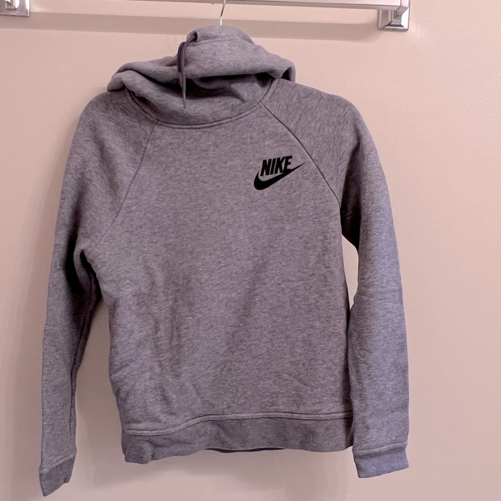 XS Funnel-neck Nike sweatshirt! Like-new!